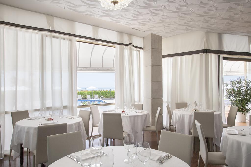 Hotel Imperial Palace Lido di Jesolo Dış mekan fotoğraf