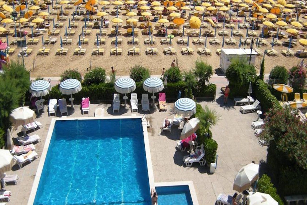 Hotel Imperial Palace Lido di Jesolo Dış mekan fotoğraf